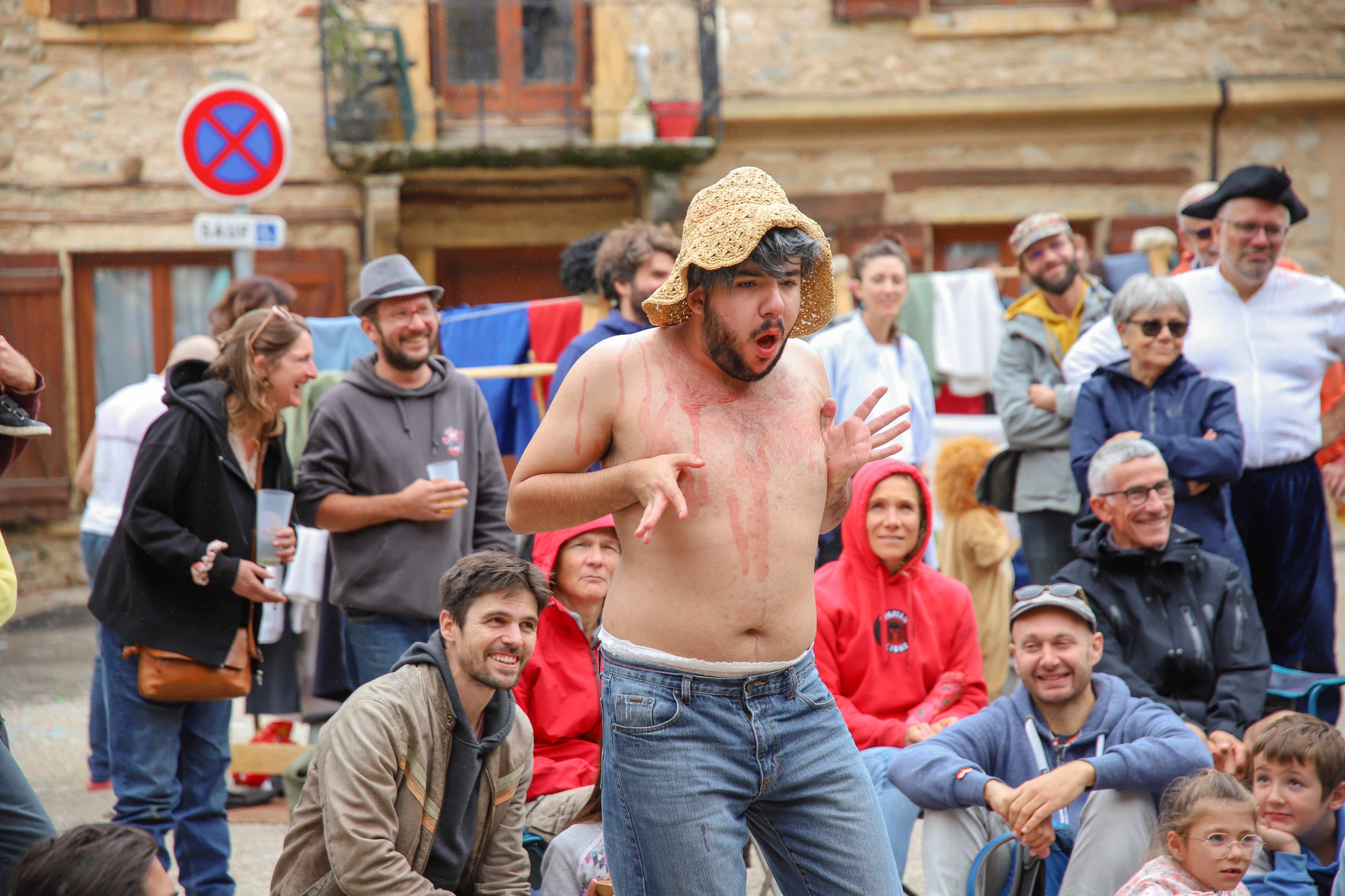 Festival Les Yeux dans la Cour — Concours de bulles 2025